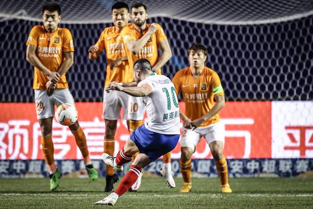 体育时评：别让功利主义毁掉中国足球的未来