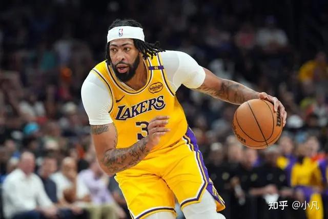 文班23+12马刺大胜开拓者 骑士终结雄鹿3连胜