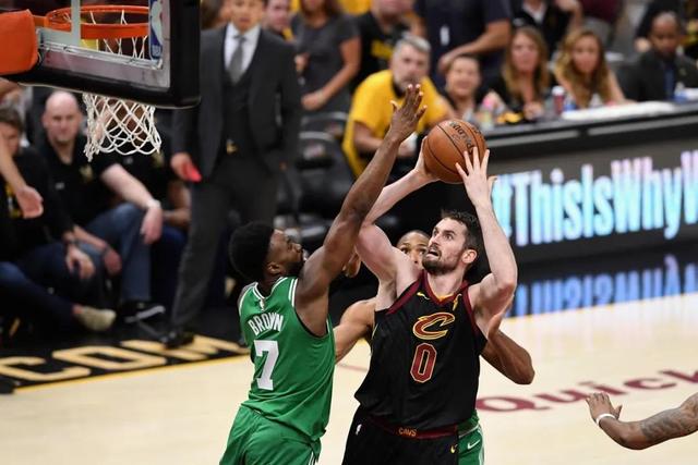 王睿泽26分杨瀚森10+9+7 青岛大胜广州